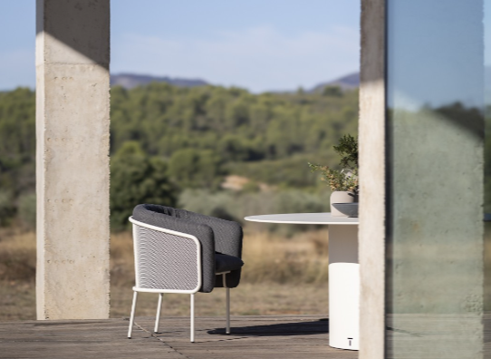 todus-slide-armchair