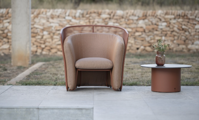 todus-slide-club-chair