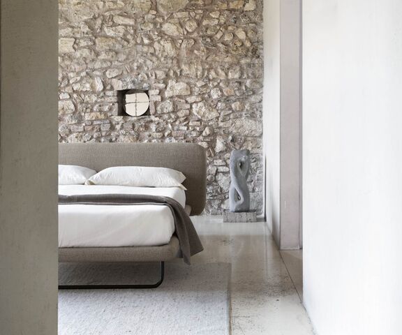 DOXY - Čalunená posteľ do hotelu